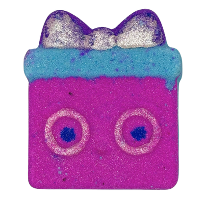 Present Bath Bomb - Birthday Cake
